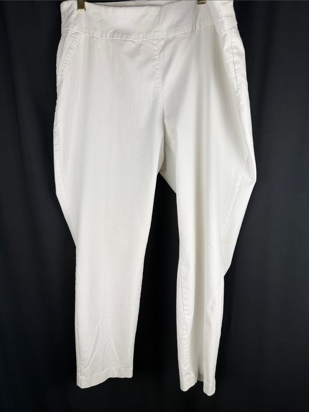 Westbound Women’s Pull-on White Straight Leg Stretch Pants